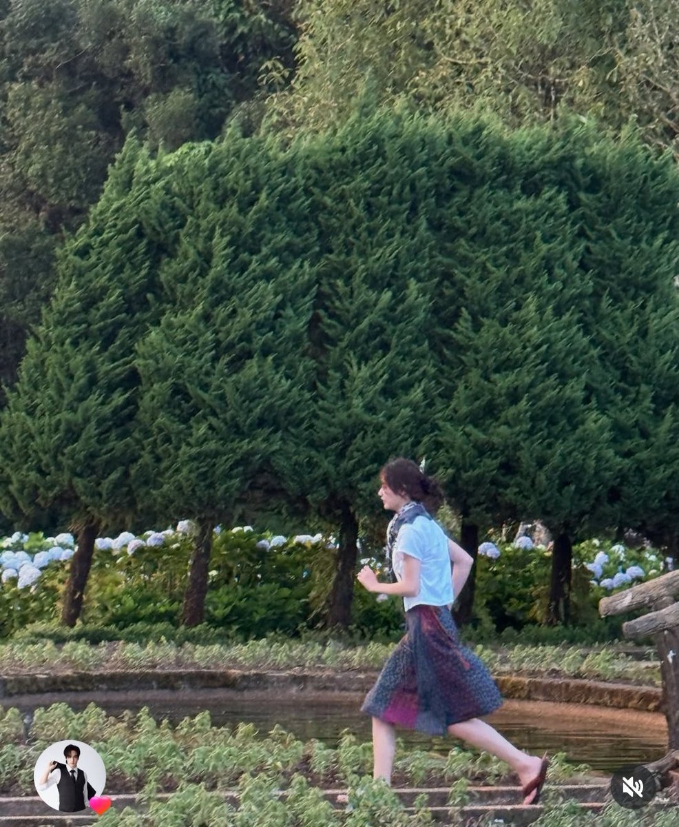 hanaahah31's tweet image. I like this set of photos. She is so pretty.

MINTRANCH IG 900K
#ยินดีกับมิ้นท์รัญชน์900K