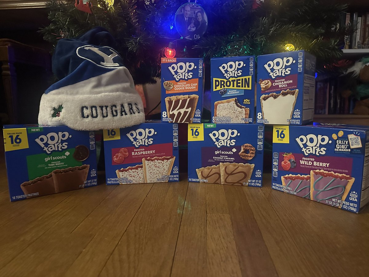AaronK_MN's tweet photo. Santa came early to our house and included a variety of @PopTartsUS flavors to speed us on our way to Orlando for the @PopTartsBowl. Hitting the road in the morning.
#GoCougs #BYU #BeatGeorgiaTech https://t.co/OHbz0Ogd5D
