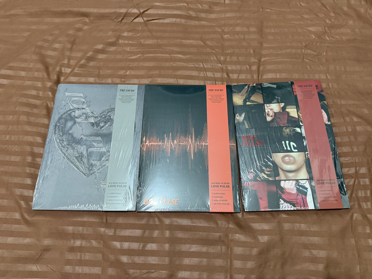 HeidzTreasure's tweet photo. WTS | LFB TREASURE LOVE PULSE - PHOTOBOOK ALBUM
Php400 album set
Php150 each album
Less 30 per album pag may previous transaction na with me 🤗
#Treasure #Teusell https://t.co/uaTdHCwCwN