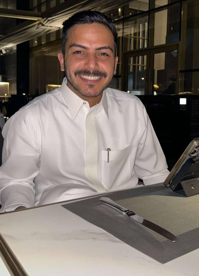 '
يـ الله عسى عامك سعيـد 
    وأيامك هنيّــه ♥️
   «<a href="/snaif111/">سلطان بن نايف</a> »
