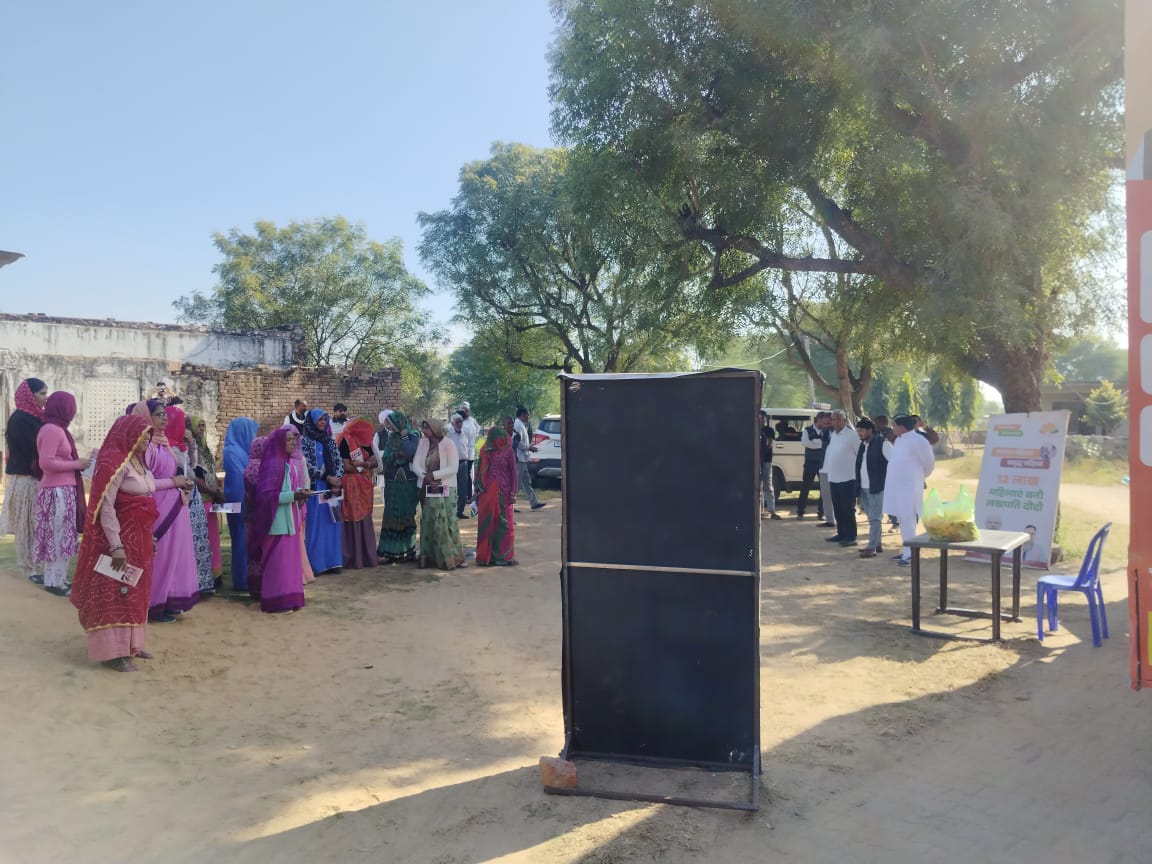 DcDmJaipur's tweet photo. सुशासन की दिशा में बढ़ते कदम... 
GP ghasipura
@BhajanlalBjp
@KumariDiya

@DrPremBairwa

@svoruganti1466

@RajCMO

@DIPRRajasthan

#बढ़ता_राजस्थान_हमारा_राजस्थान #2साल_नव_उत्थान_नया_राजस्थान #Good_Governance_Week_2025 https://t.co/Y7oCZ5xLUX