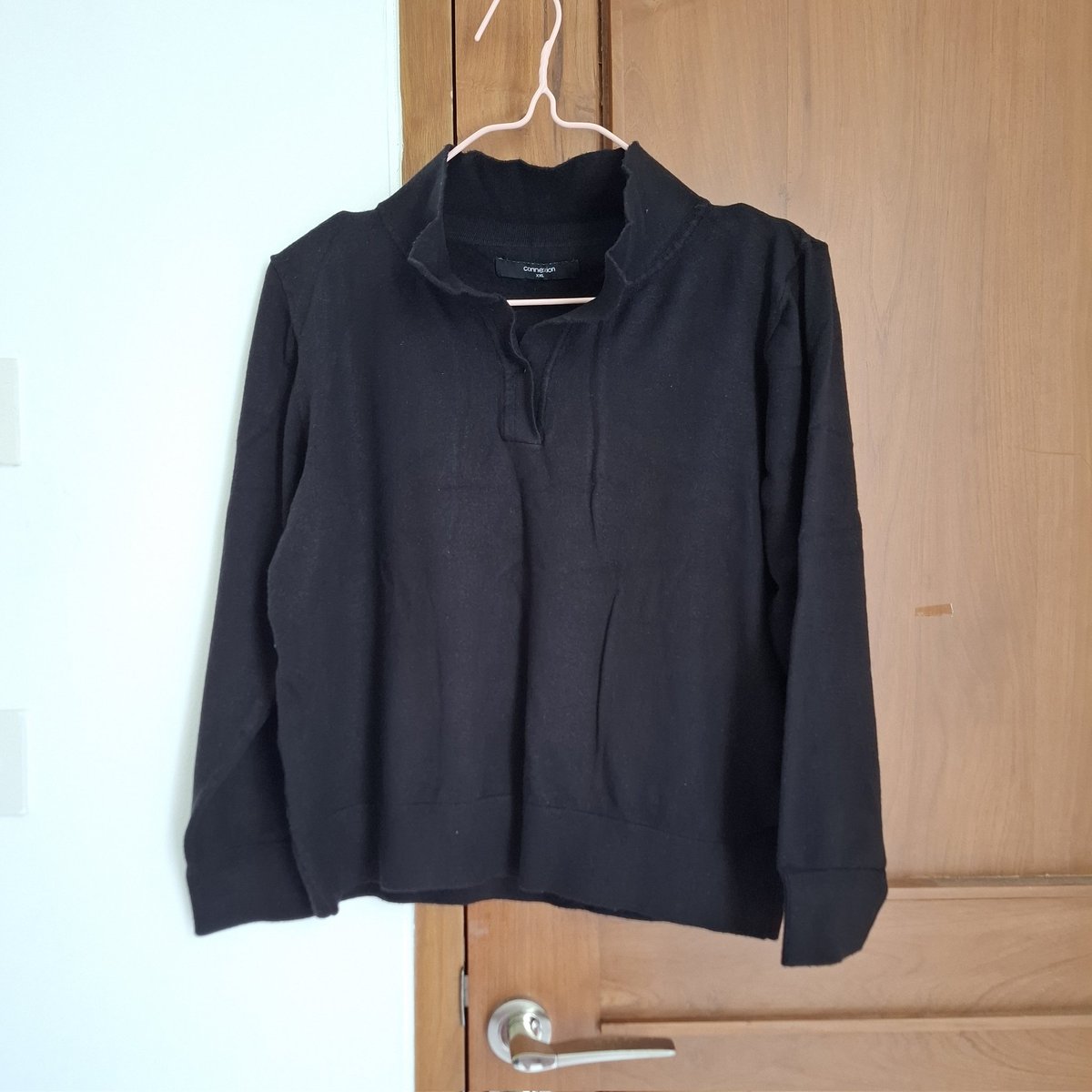 greyfazea's tweet photo. @taescoklat ini per crop an kak, ld 110-120an harga 35k/item. dom jogja bisa cod/anter https://t.co/ee5gjYtVE3