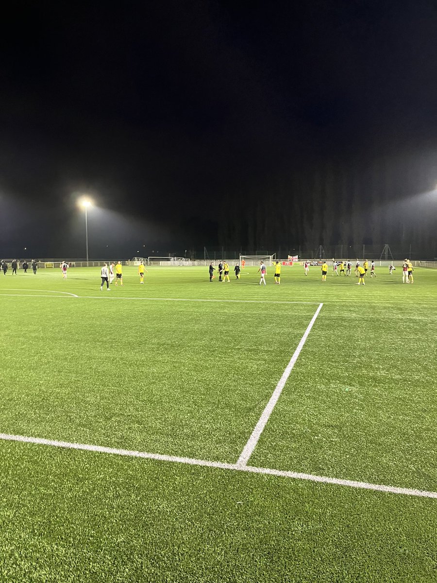 conHTFC's tweet image. Fantastic win on Saturday. Not been an easy last few weeks but it shows how resilient this squad is especially against a play off calibre team who we haven’t beat in 5 years. Let’s push on from here round of the year well at the RM 🟡⚫️