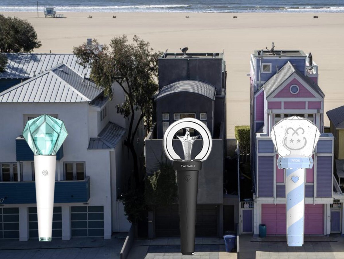 i knew the shinee lightsticks reminded me of something....