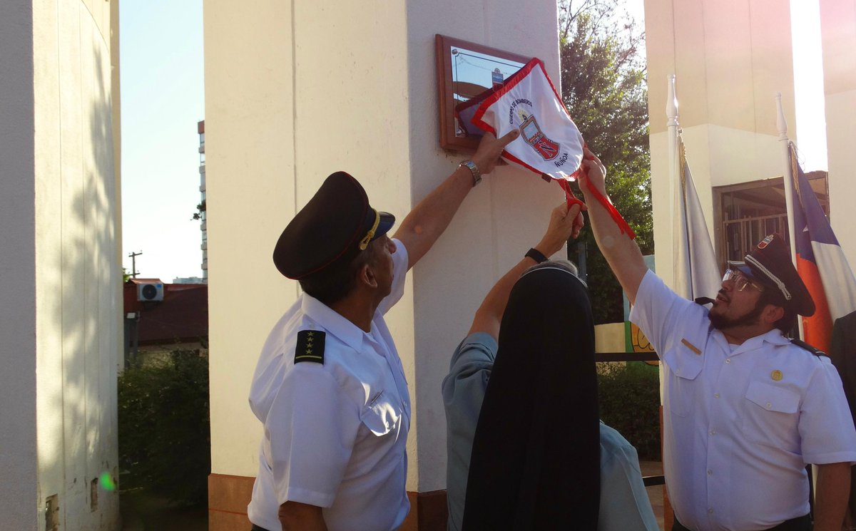 Cuerpo de Bomberos de Ñuñoa tweet media