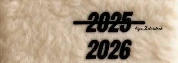 لست أدري في أيّ منعطفٍ على الطريق ، أضعت الشخص الذي كنته فيما مضى..!!