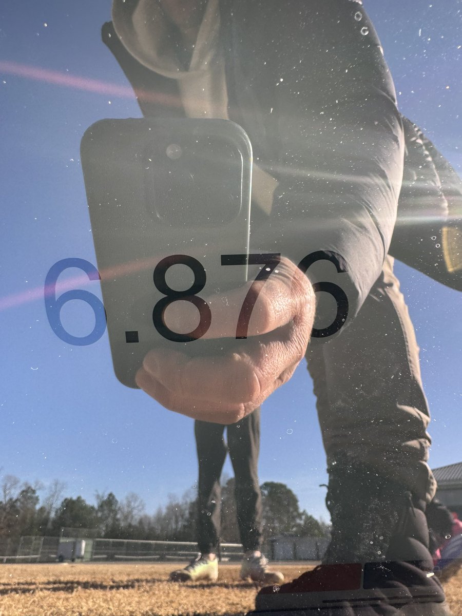 lewisdunn009's tweet image. Front toss swings + 60yd Dash
Max EV: 98
Max Distance: 354
60 Laser time: 6.87

@JBC_Baseball @AdamsPerform @alex_famodu @PrepBaseballVA @ksallday19