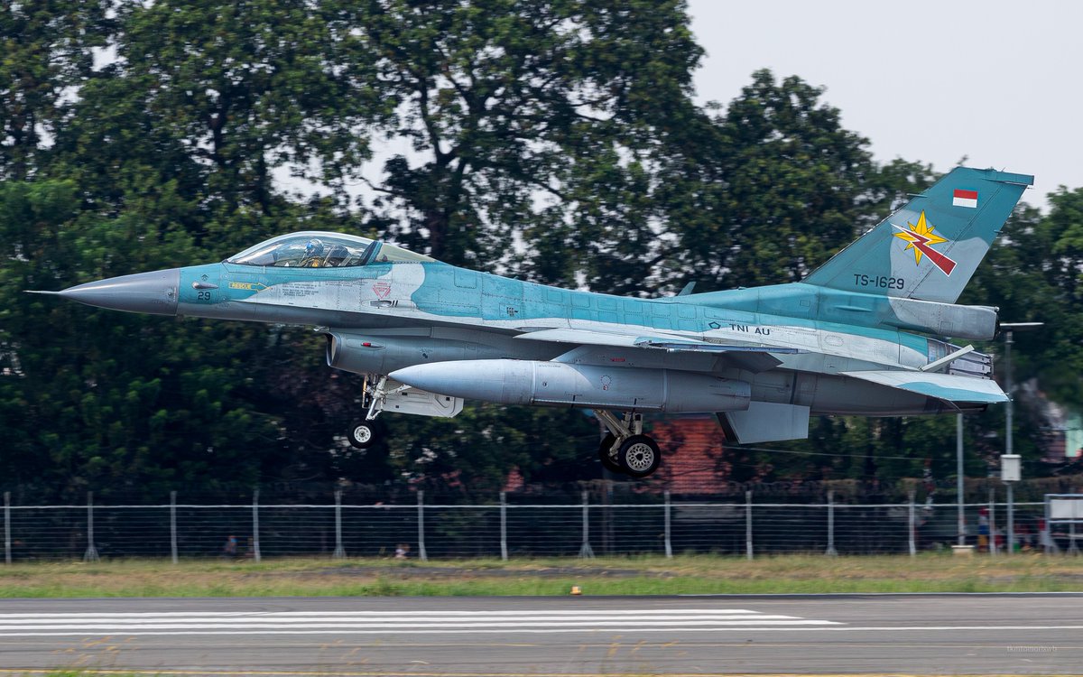 tkmtomorixwb's tweet image. Indonesian Air Force
TS-1629
General Dynamics F-16C Fighting Falcon