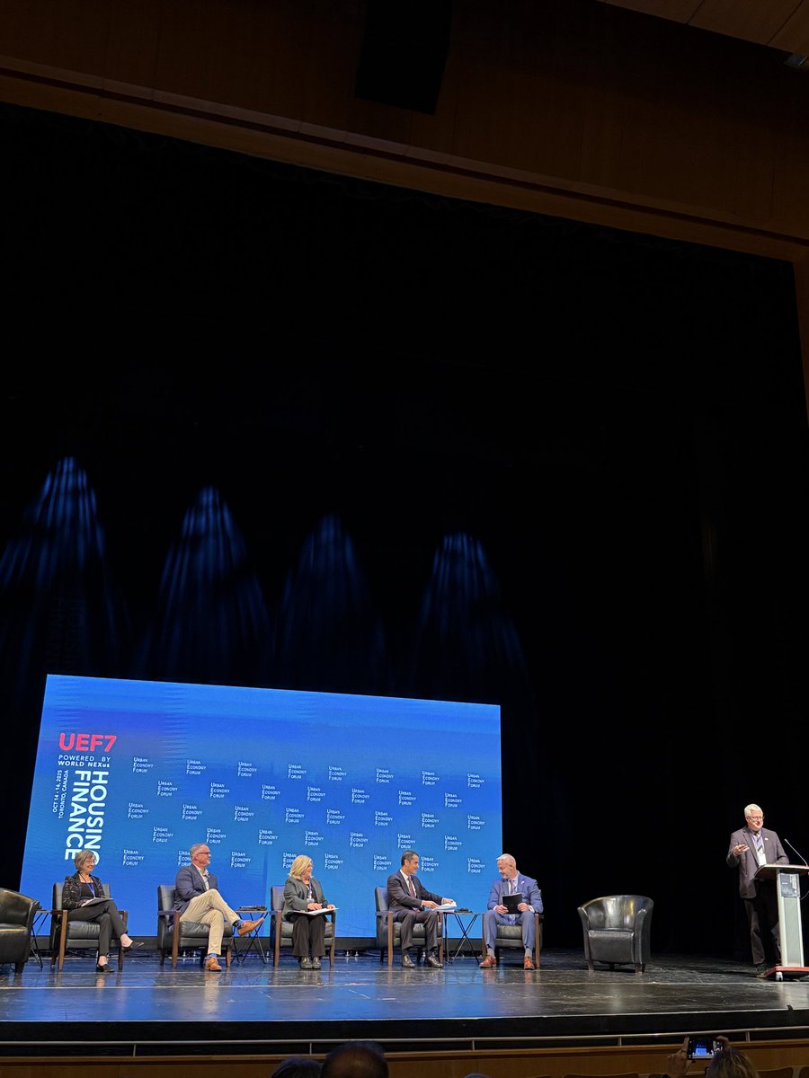 HadiaSamim's tweet photo. Grateful to have been part of the @EconomyUrban ‘s 7th Annual Summit earlier this year, where we discussed housing finance not just as a technical issue, but as a social one. Housing affordability isn’t abstract. It’s lived.
#UEF7 #HousingFinance #AffordableHousing https://t.co/fbZFqlsSMA