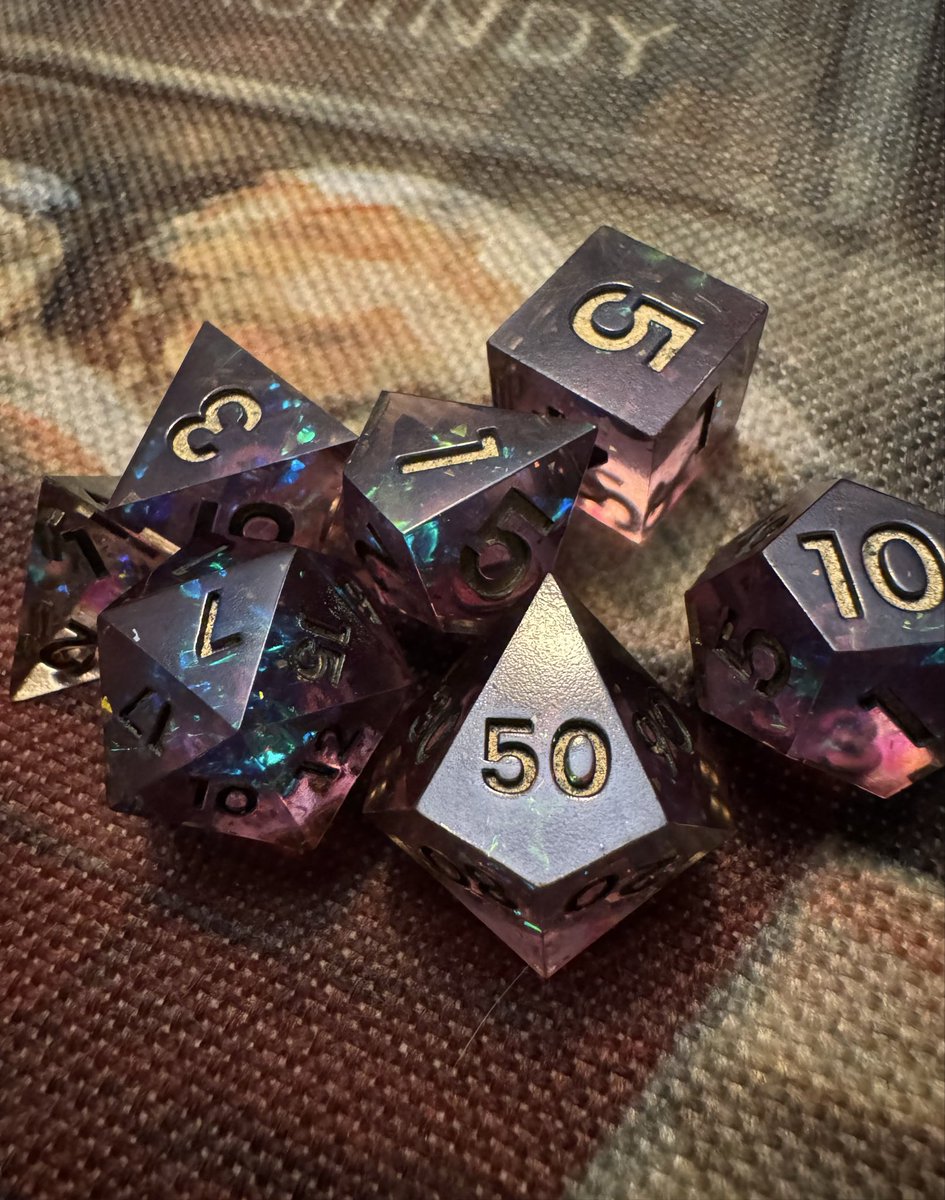 Destiny Nickelsen (@r2des2) on Twitter photo 