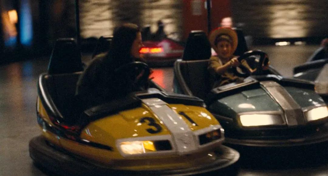 zimoezi's tweet image. Adventureland (2009) dir. by Greg Mottola 

#filmtwt #screencaps