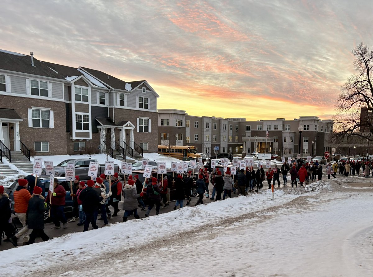 Education Minnesota tweet media