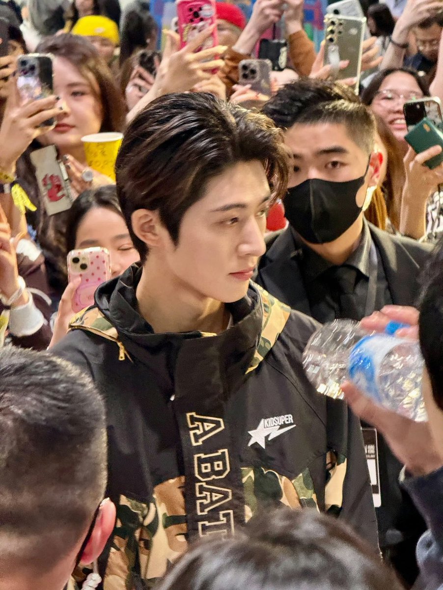 The aura...

#hanbin #비아이