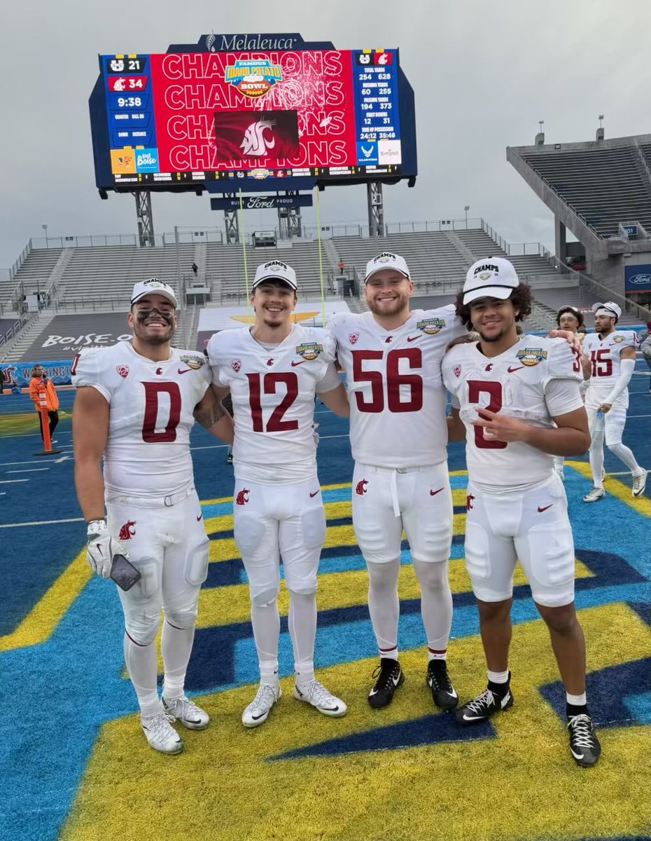 AnthonyPalano03's tweet photo. So Grateful For This Team! https://t.co/bzVyBqFnjs