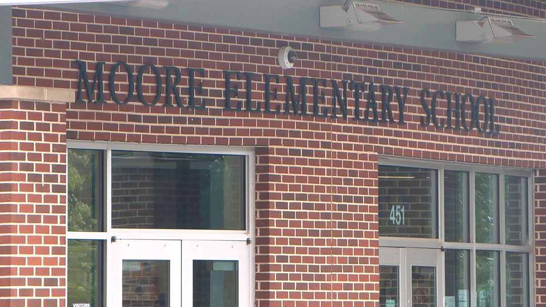 wsfcs's tweet photo. Discover how one school’s idea grew into a lasting community impact. 🍎WS/FCS #Cable2TV presents “We Are Moore Together,” the story of the Moore Magnet Elementary Food Pantry and the power of coming together. https://t.co/MDkCrexfgJ @Moore_Magnet #WSFCS https://t.co/6PXGMJaAf0