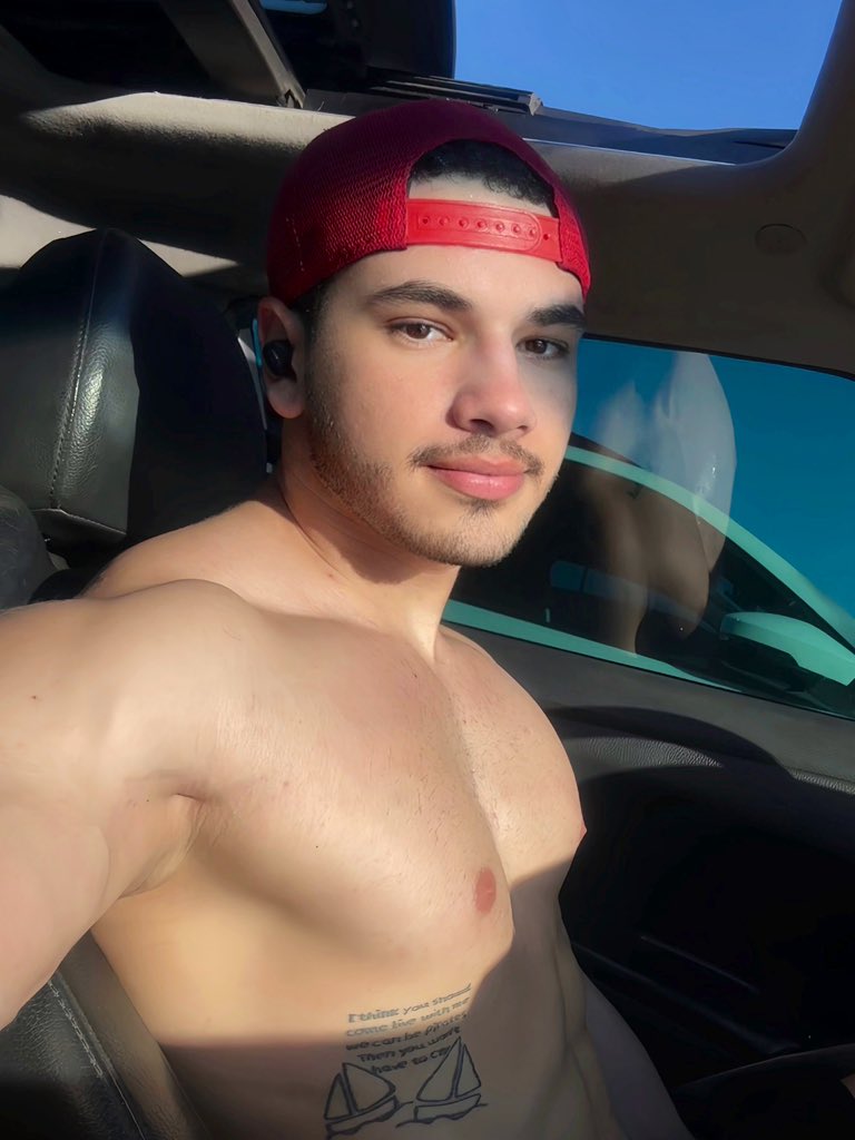 Ale Rocha tweet media