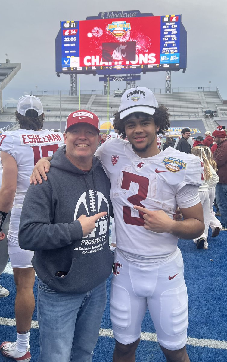 CoachMikeShafer's tweet photo. This is just starting! @maxwellwoods0 9-117 rushing, 3-35 rec , 12-152 all purpose in the Potato Bowl. Remember the name! #HesDifferent #WeChaseGreatness @CoachMikeShafer https://t.co/i0qbXsowAS