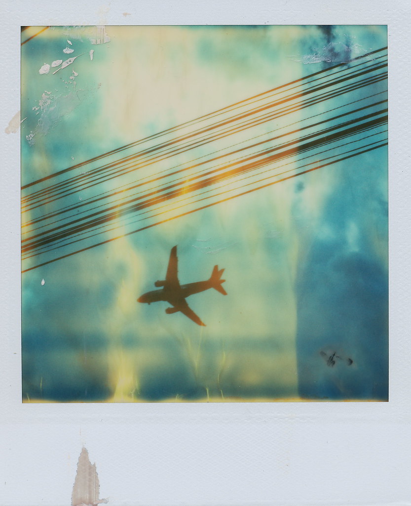 plane / wires by dfuster74 (cc-by)