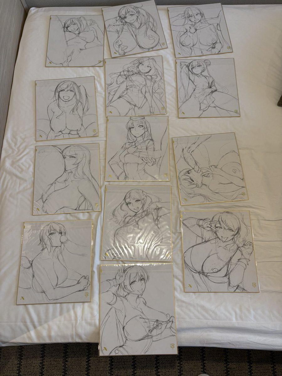 ビジホ籠りの成果
これから家に帰ってペン入れ色塗りや 