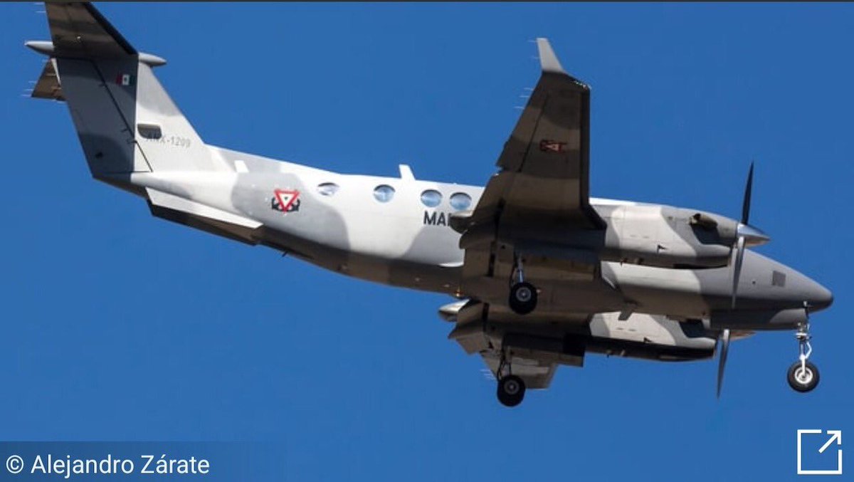 ELPINERO's tweet image. #VIRAL🔥 Avioneta de la #Marinamexicana se estrella en #Galveston; al menos cinco muertos