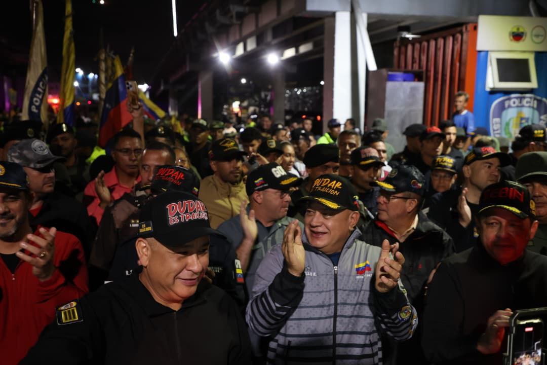 Con el Mazo Dando tweet media