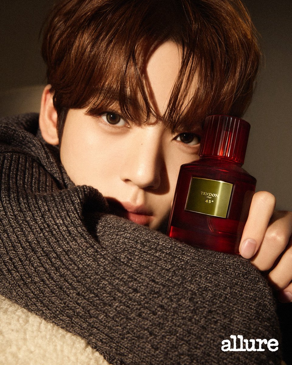 #제작지원 #Allure_DigitalEdition 
20살 성인이 되는 2026년이 더욱 기대되는 빛나는 소년과 황홀한 남자, 한유진🖤

🔽🔽🔽 Click‼️
instagram.com/p/DSljJmLE1kK/…

▫️EXCLUSIVE! 이제 곧 20살, 성인이 될 한유진의 화보는 <얼루어 코리아> 1월호에서🔜

The cover star of <Allure Korea>’s December