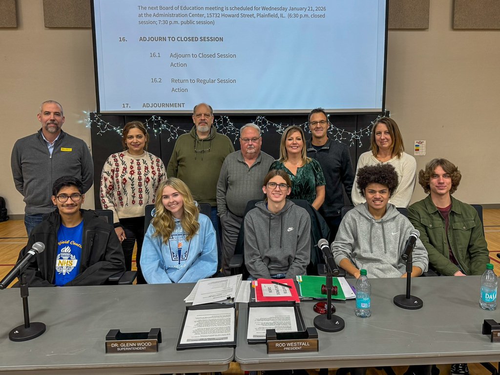 PHSCCADMIN's tweet image. Thanks to the Plainfield High School-Central Campus National Honor Society members for coming to the December 17 Board of Education meeting. #202proud
