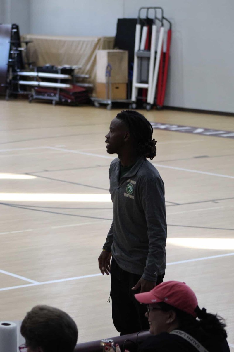 CoachBrandonM's tweet image. Christmas Tournament 🎄 🏀

Happy Holidays !!