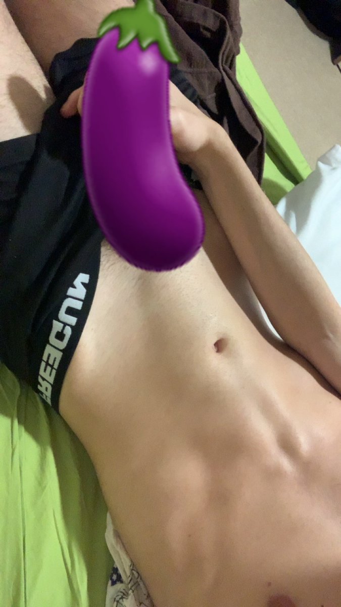Evan_Brzz's tweet photo. De retour 

RT et je t'envoie sans l'émoji 😛 https://t.co/7ipm24mpgs