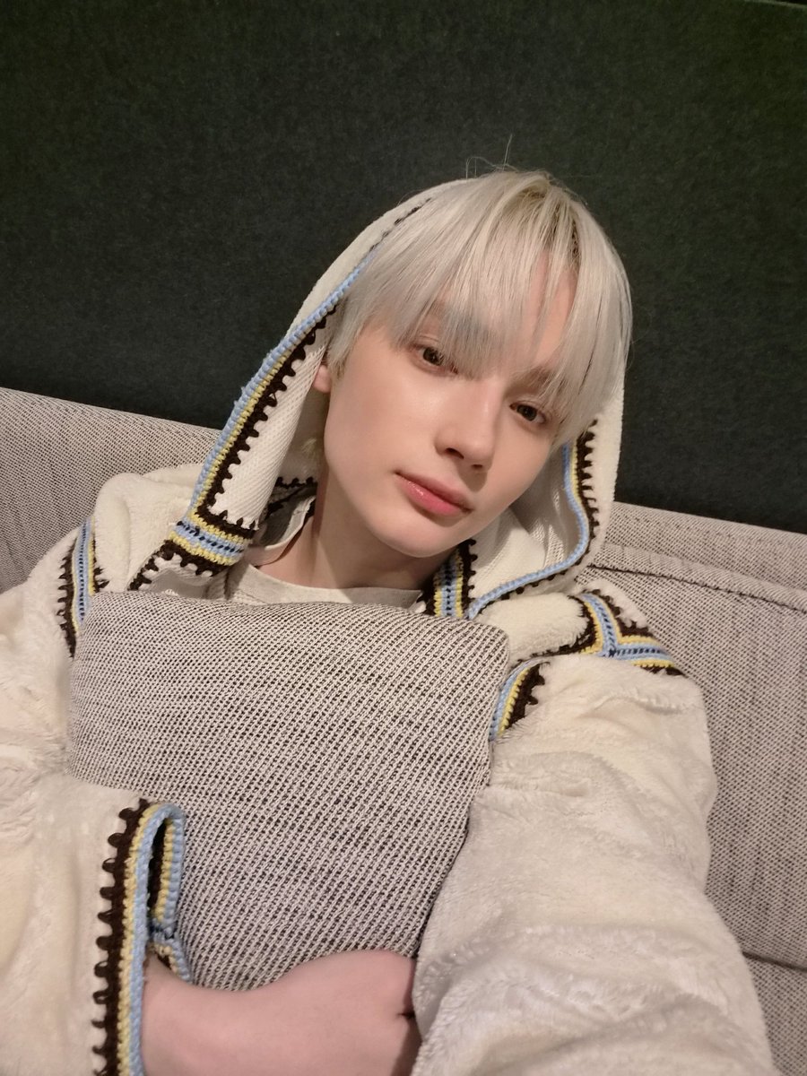 ㅤ
ㅤ
────────┈꯭ׄ ⤹ㅤ⋘ #𝐈𝐑𝐈𝐗𝐕𝐞𝐫𝐬𝐞 ⋙

#CODE_1001 💬
I saw calendar.. Tomorrow is Christmas Eve!? 🤯 Time flies too fast! I hope everyone can enjoy their time and take some rest 🤗

𝙄𝘿𝙀𝙉𝙏𝙄𝙏𝙔 𝙑𝙀𝙍𝙄𝙁𝙄𝙀𝘿: 〔 𝐊𝐘𝐋𝐄 | 🐧 〕
ㅤ
ㅤ