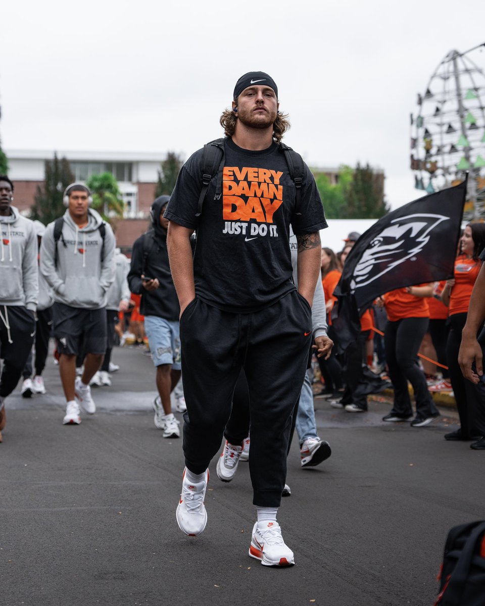 Oregon State Football tweet media