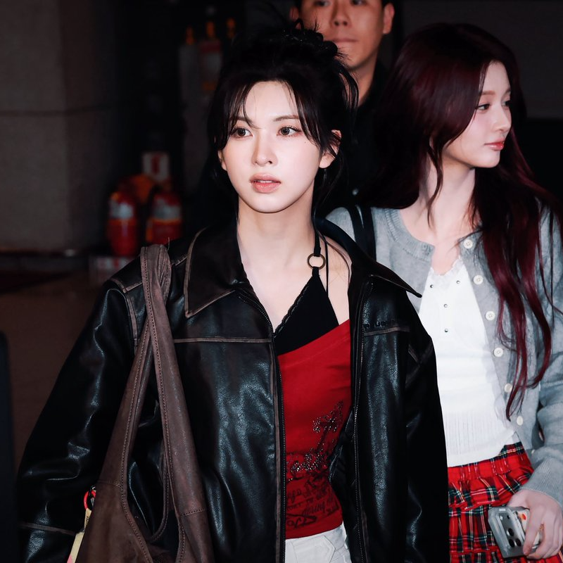 celeb_wish_list's tweet photo. ❏ WHO : #NMIXX #엔믹스 #배이
❏ WHERE : 공항 패션
❏ BRAND : #BEERBRO #비어브로
❏ ITEM : TOP
❏ 출처 : 팬트위터 Paw_bae1228 https://t.co/bais61hVSU