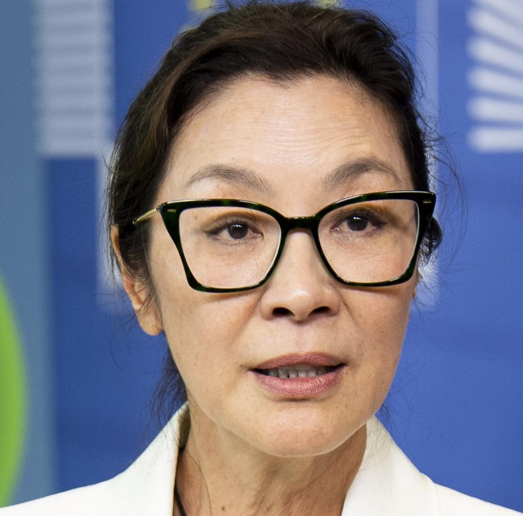 statsglobe's tweet image. 🇲🇾 Countries with the most Malays:

1. 🇮🇩 Indonesia: 8,553,791
2. 🇹🇭 Thailand: 2,150,950
3. 🇸🇬 Singapore: 545,498
4. 🇧🇳 Brunei: 314,560
5. 🇱🇰 Sri Lanka: 40,000
6. 🇦🇺 Australia: 33,183
7. 🇬🇧 United Kingdom: 33,000
8. 🇺🇸 United States: 29,431
9. 🇲🇲 Myanmar: 27,000
10. 🇰🇭 Cambodia:…