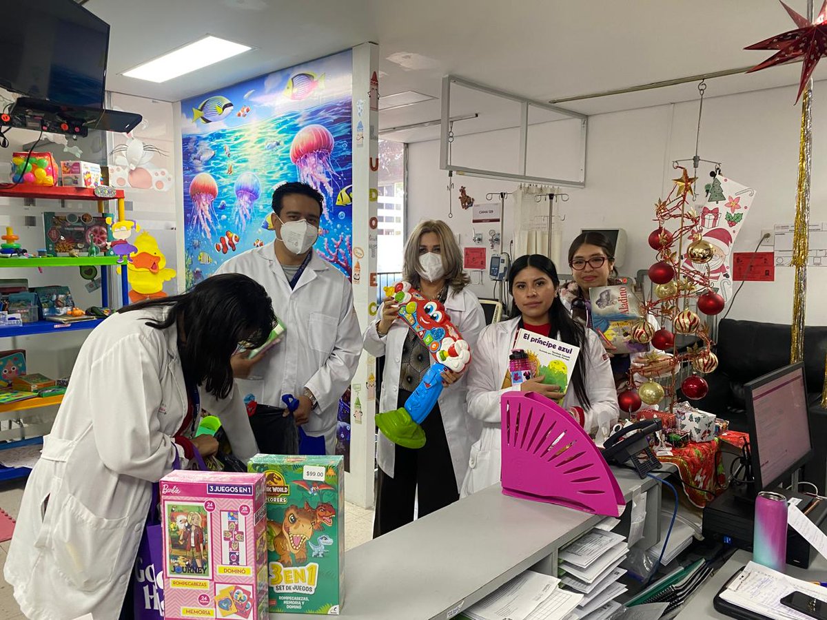 IsssteTlaxcala's tweet photo. 🧩 Autoridades del Hospital General re corrieron las ludotecas con la Dra. Lorena Sandra Villeda Salazar, coordinadora nacional del programa.
🖍️ Durante la visita de donaron juguetes y artículos para recién nacidos e infantes hospitalizados.
✨#Ludotecas #TratoDigno https://t.co/LGjH96qhOb