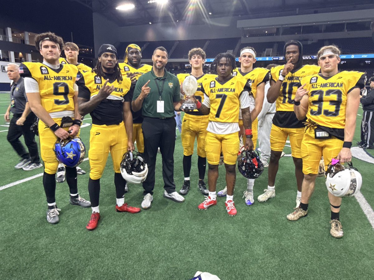 Coach Darrick Ware tweet media