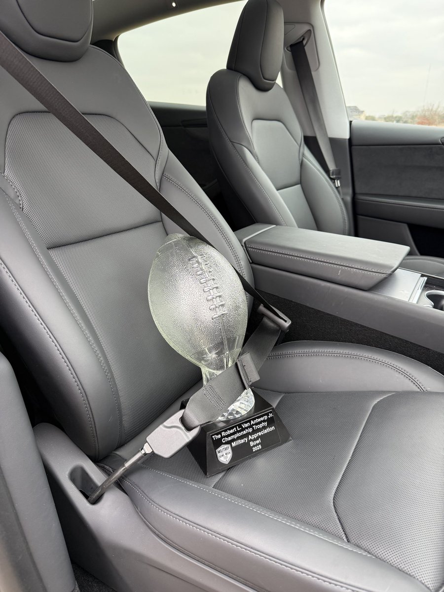 Coach Darrick Ware tweet media