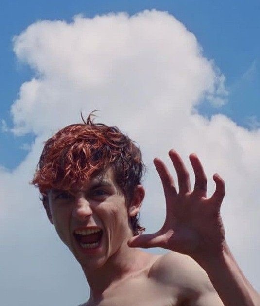 CINEMA505's tweet image. Dirigido por Luca Guadagnino, o romance ‘Até Os Ossos’ retorna ao Prime Video em 1 de janeiro.