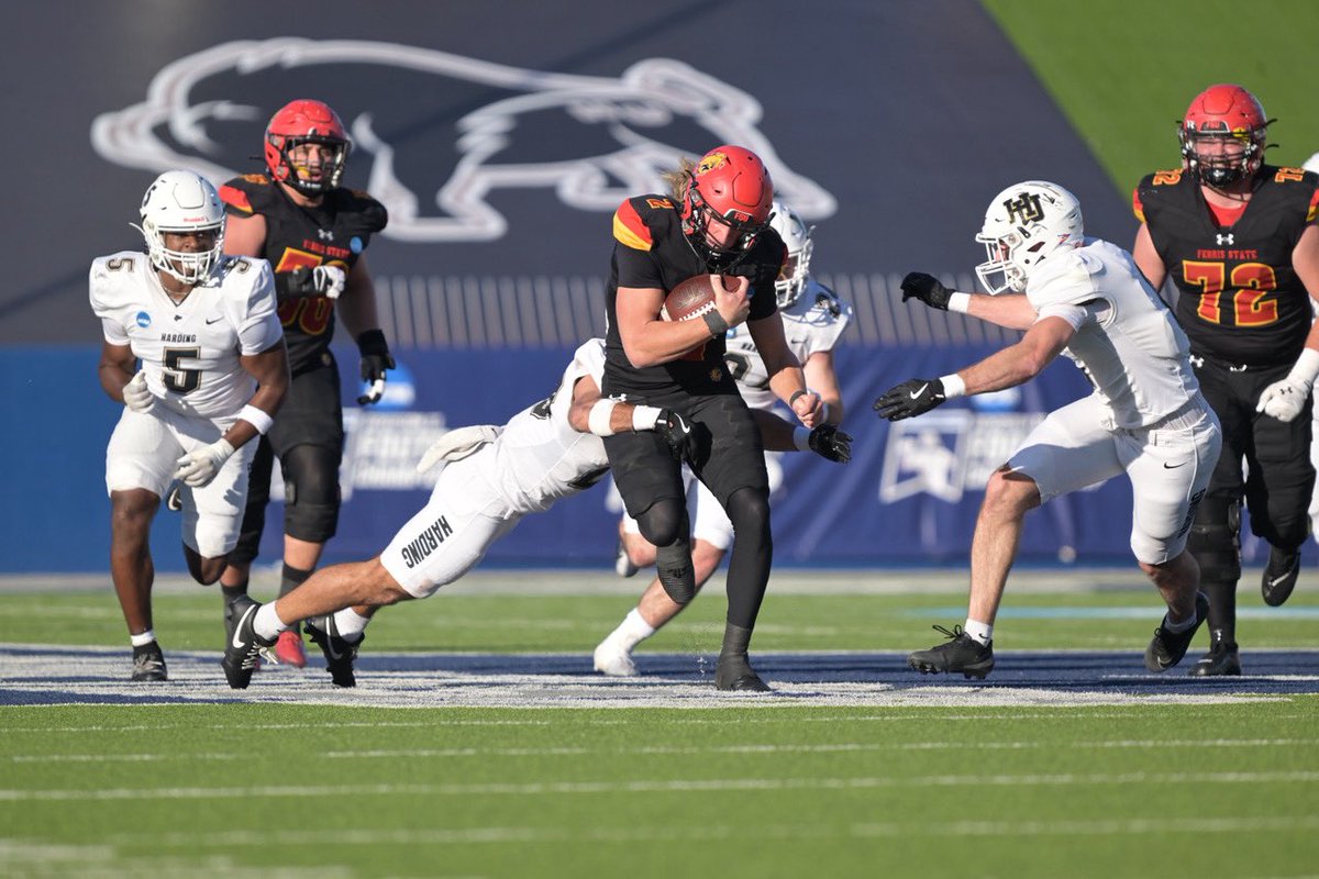 nonrevtraveler's tweet photo. #mrmvp @FerrisFootball https://t.co/MirRiJa7GN