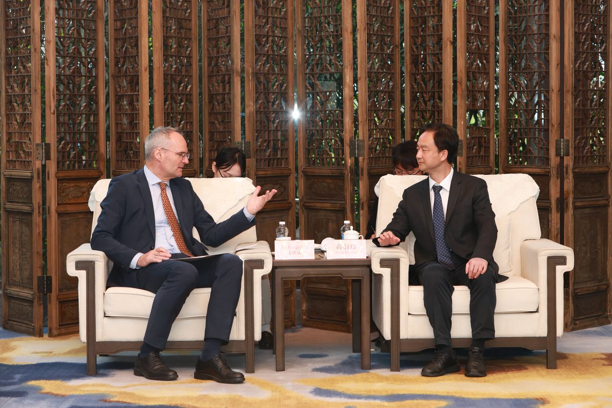 Austria in Chengdu tweet media