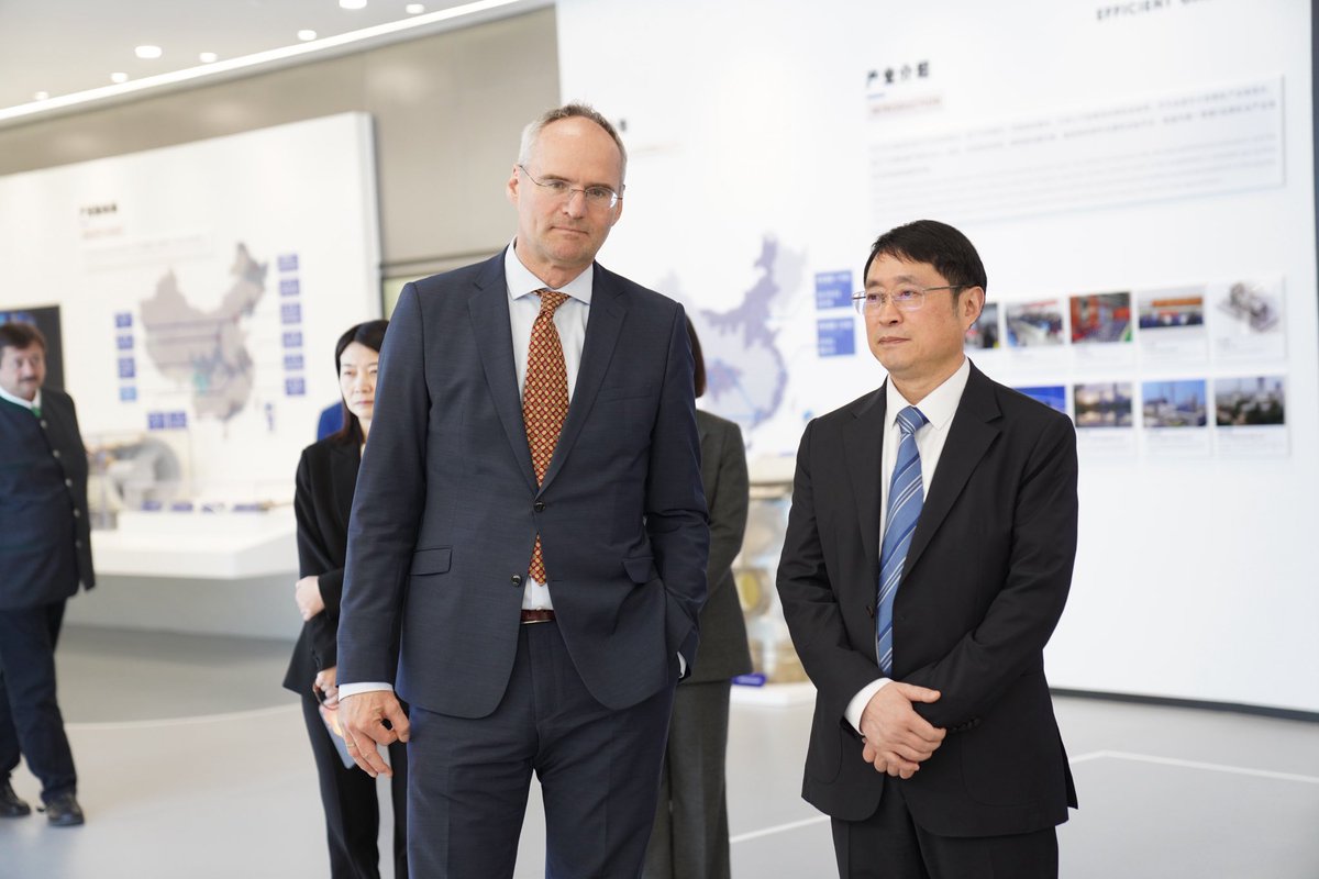 Austria in Chengdu tweet media