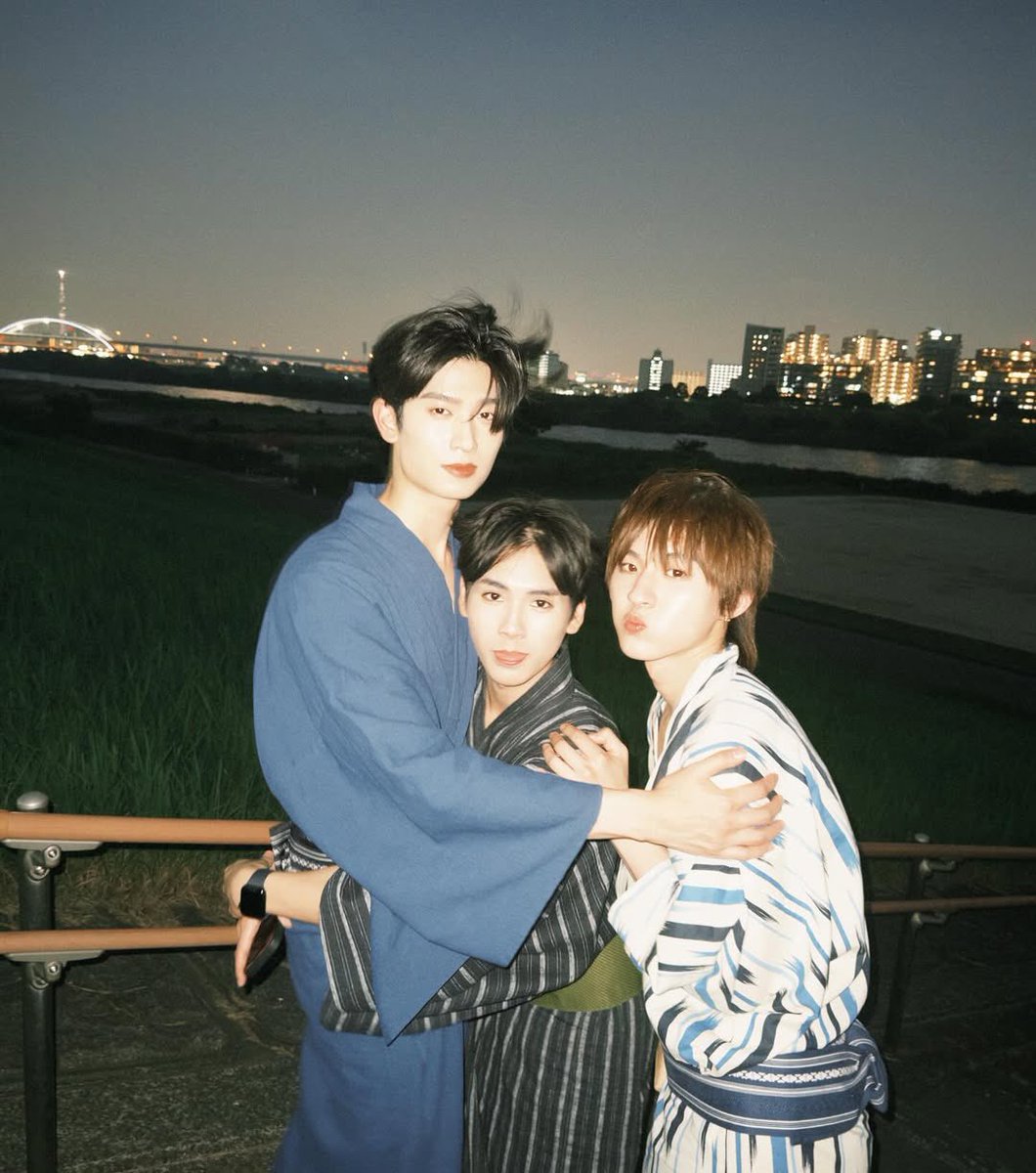 Ilhavetosaythat's tweet image. อรืม ลูกสีผมเหมือนแด๊ดจิงด้วย