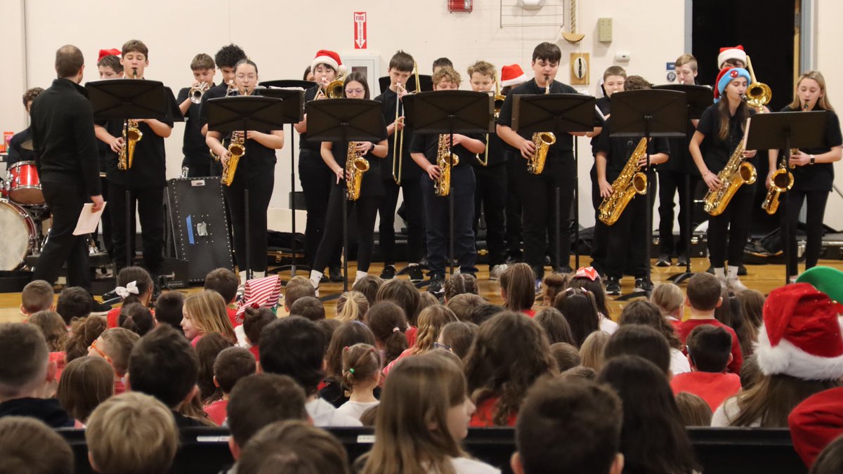 [Full gallery on SmugMug: buff.ly/tHxQTlW ] 

It was such an incredible day traveling to Danville School, Sandown North, Pollard School, and Atkinson Academy with our middle school Honors Advisory musicians!