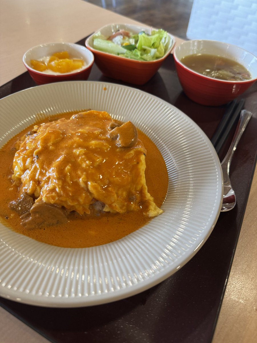 CASTEM636659's tweet image. 皆さーん❣️
チートweekが始まりましたよー‼️
#castem #社員食堂