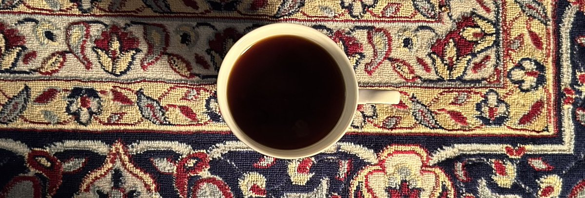 - هل القهوة تُشرب على عجل؟
تو سألت أختي ومدري ليه ضحكت