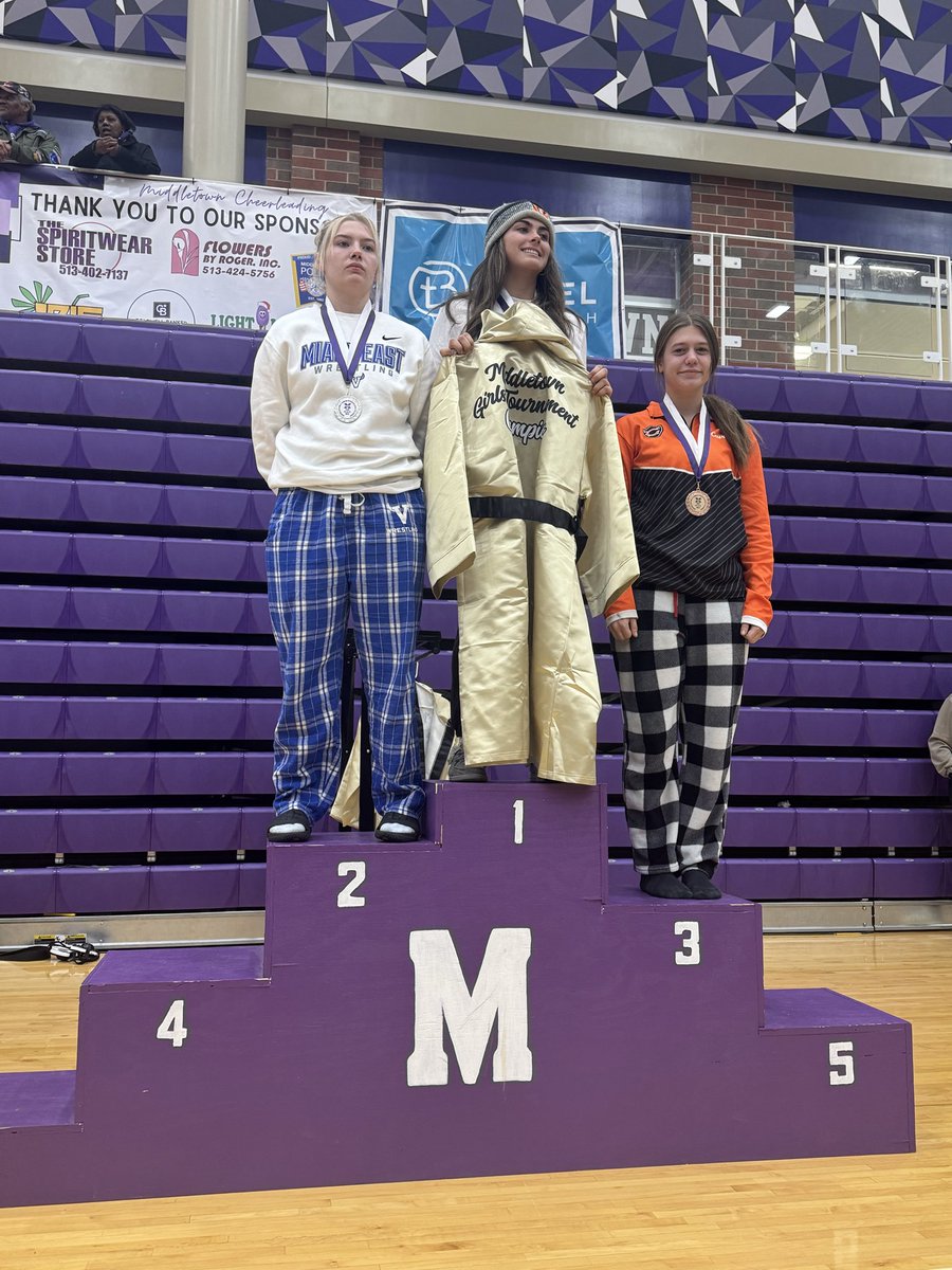 The Lady Cav Wrestling Team finished in 14th place out of 45 teams at the Middletown Inv

Placing for the Lady Cavs 
2nd place Abby Alig
3rd Bailey Seibert 

Picking up wins but not placing
Nora Wehrkamp 
Chloe Frysinger 

Lady Cavs are back in action at the Defiance Inv on Sat.