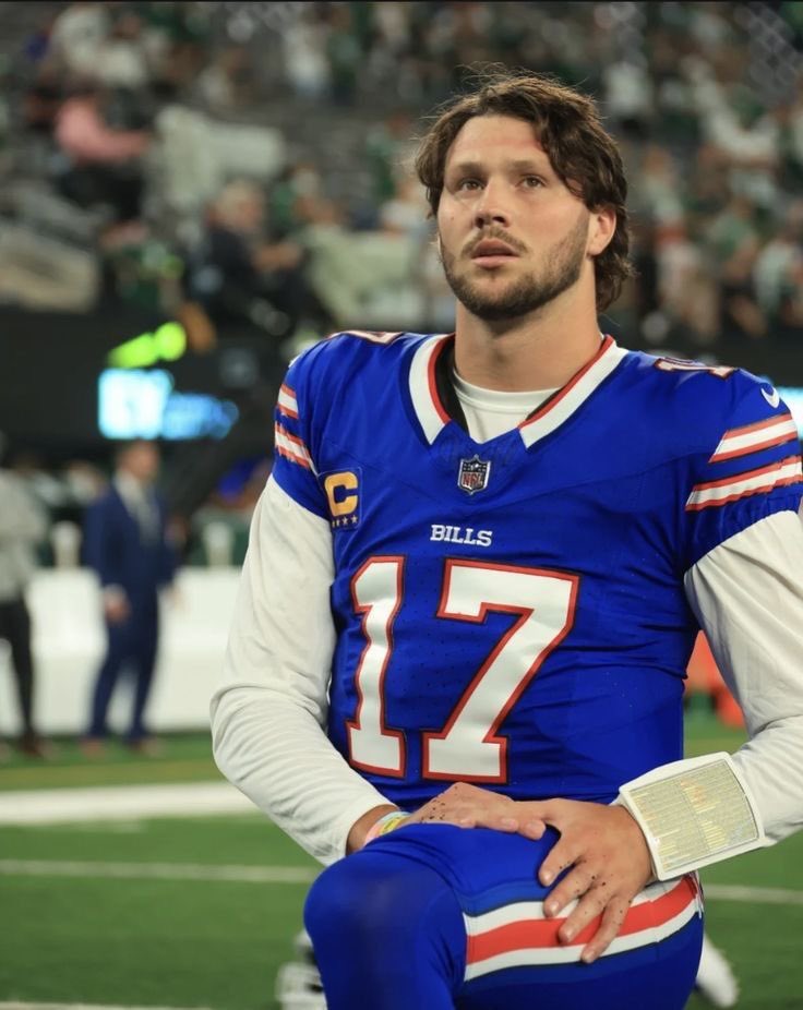 DailyNFLPlayers's tweet photo. Josh Allen https://t.co/W5zvpwJtsK