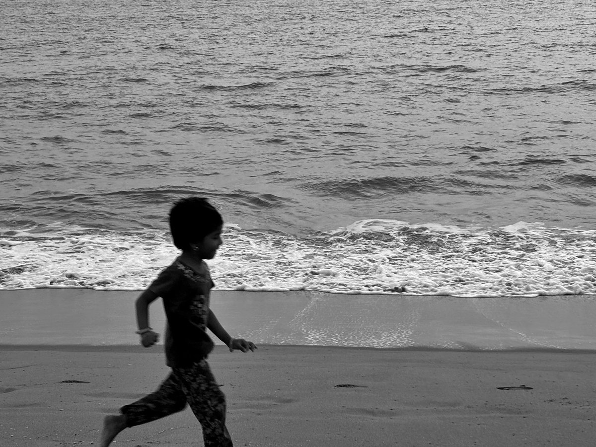 tchtchtchhh's tweet photo. ☀️🌊 Thiruvananthapuram, Kerala. https://t.co/f21MEZIbfI