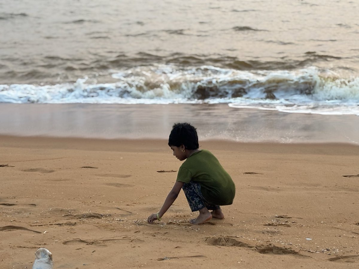 tchtchtchhh's tweet photo. ☀️🌊 Thiruvananthapuram, Kerala. https://t.co/f21MEZIbfI