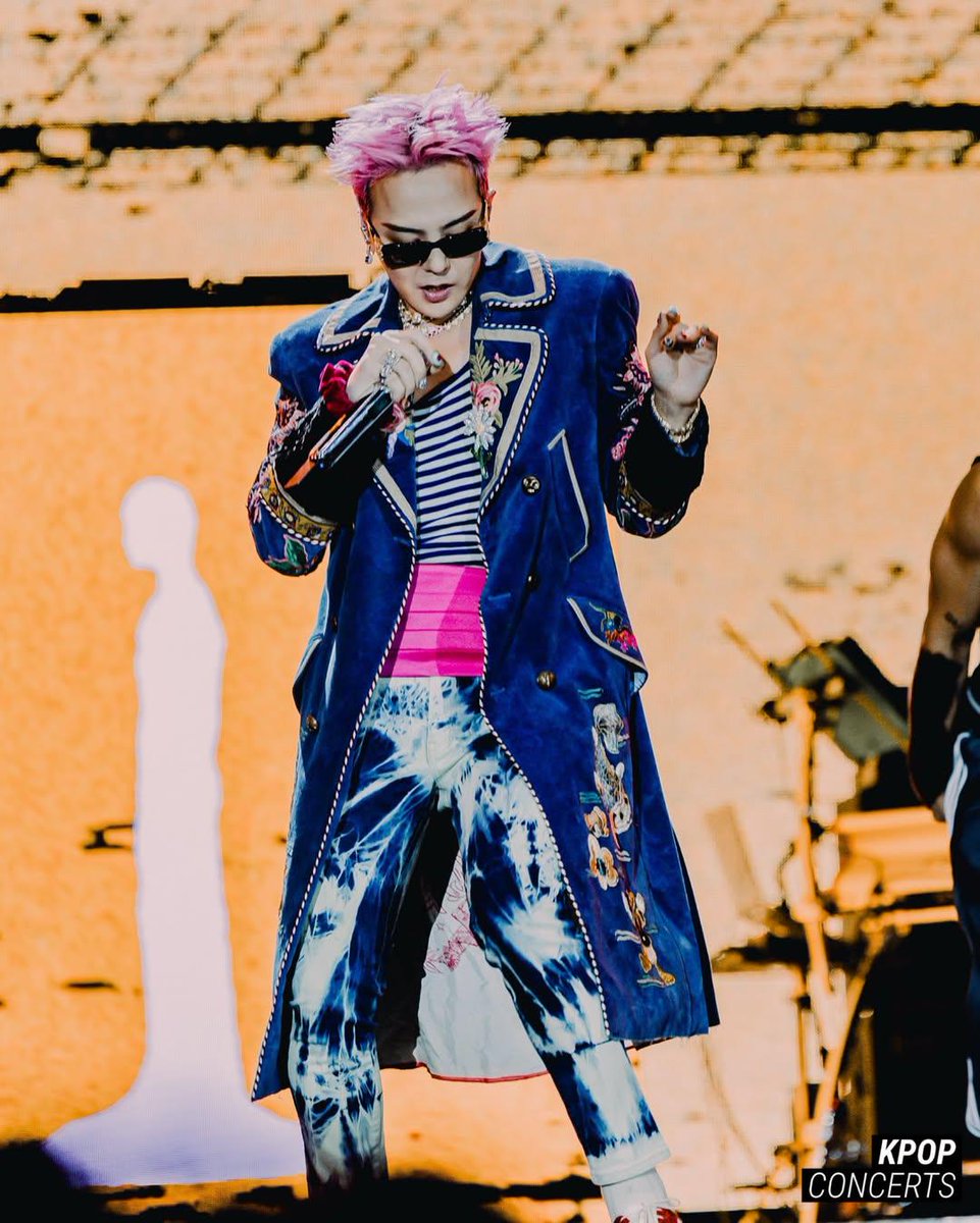 lydialiem's tweet image. the pictorial so good 🔥

250531
Head in The Clouds Festival
🎵: @IBGDRGN 
📸: mikaroo 

2/2

#GDragon #bigbang #kpopconcerts #concertphotography #livemusicphotography