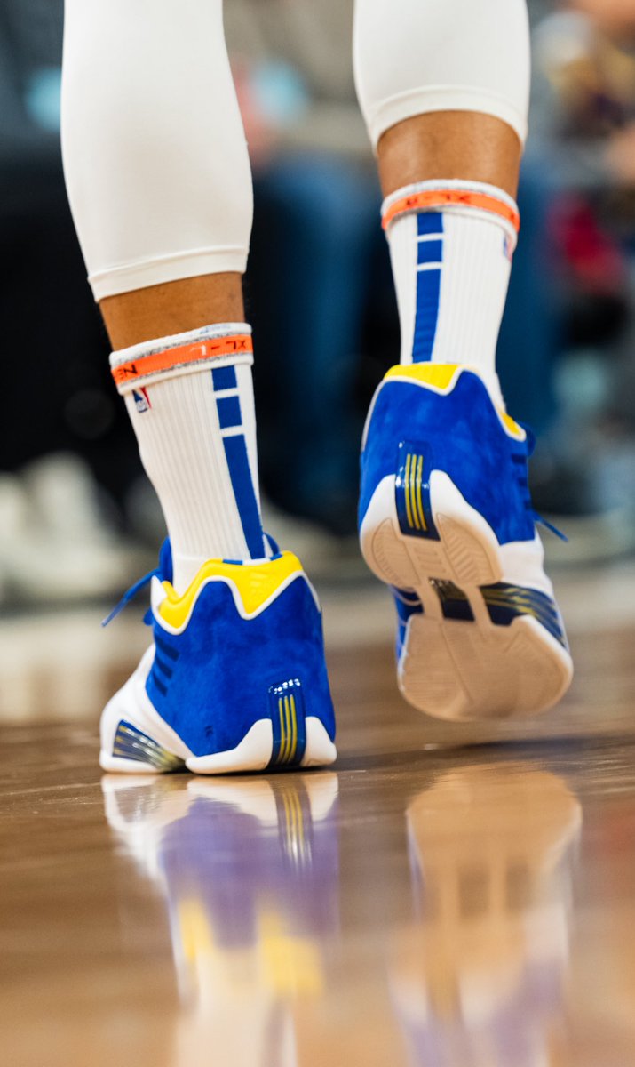 NickDePaula's tweet image. Stephen Curry broke out the TMac 3s for his warm up 

📷: @SooWavy11